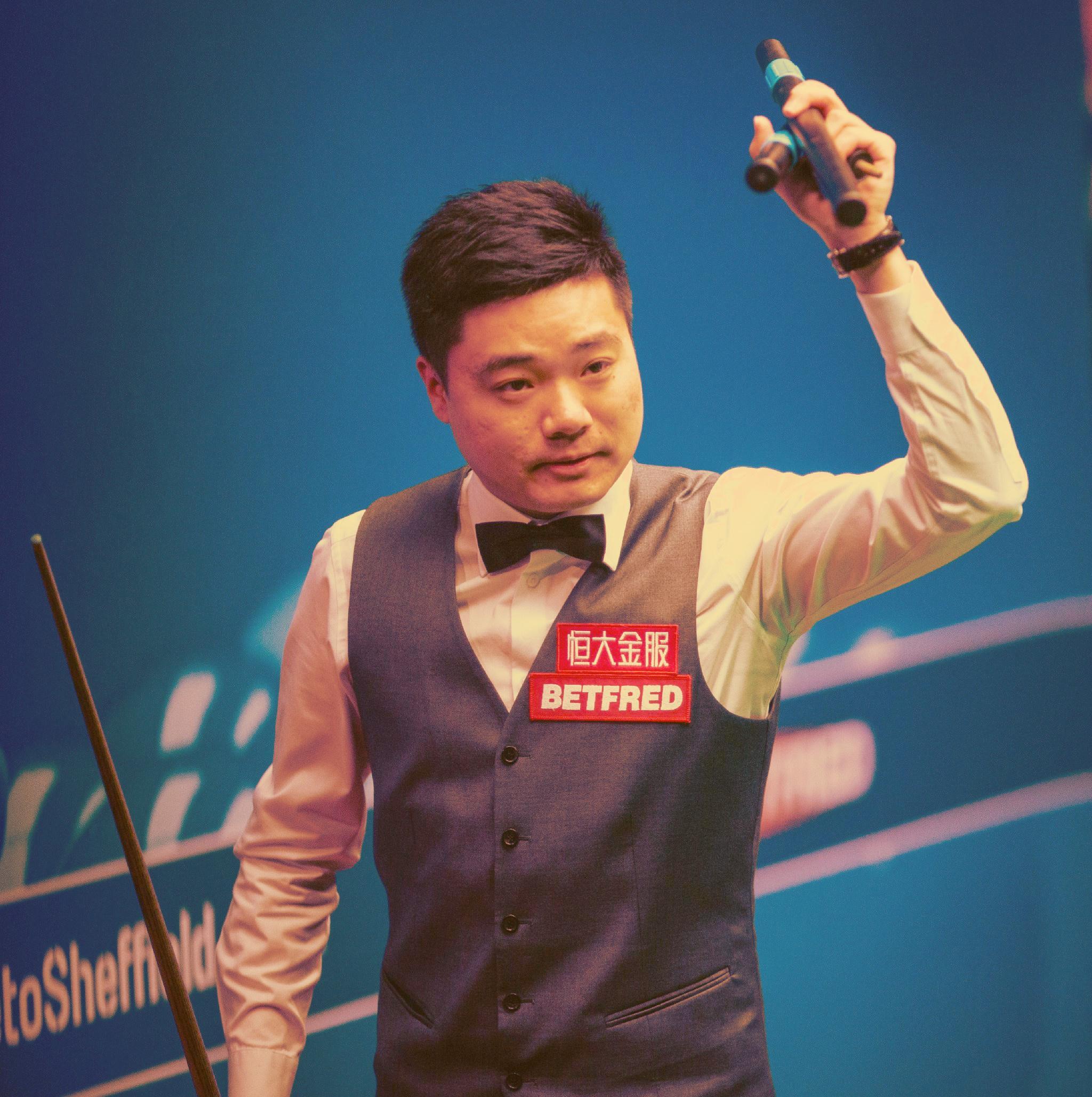 他展示了非 他展示了非